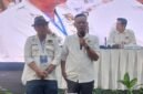 Tantan Sulthon Bukhawan (kanan) dan Oland PH Sibarani, usai terpilih sebagai Ketua PWI dan DK PWI Jabar, di Bandung, Rabu (12/8/2026) malam. (Foto hw)