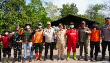 Menteri Koordinator Bidang Politik dan Keamanan (Menko Polkam) Jenderal TNI (Purn) Djamari Chaniago meminta penanganan kebakaran hutan dan lahan (karhutla) di Kabupaten Pulang Pisau, Kalimantan Tengah, dipercepat dengan mengutamakan keselamatan masyarakat dan petugas di lapangan.