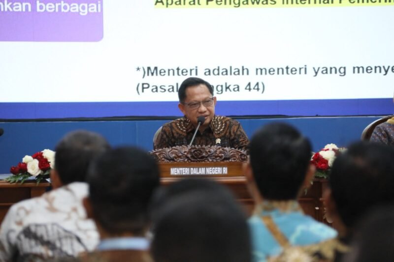 Menteri Dalam Negeri (Mendagri) Muhammad Tito Karnavian menegaskan integritas kepala daerah menjadi kunci utama dalam mewujudkan tata kelola pemerintahan daerah yang bersih, efektif, dan akuntabel.