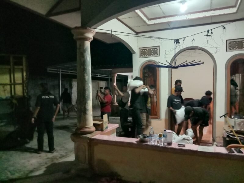 Asisten Intelijen (Asintel) Satlap Tricakti, Kolonel Inf Rudi Firmansyah, memberikan penjelasan mengenai pemberitaan yang berkembang terkait penanganan 53 ton pasir timah di salah satu rumah di kawasan Air Merbau, Kabupaten Belitung. Menurutnya, terdapat sejumlah hal yang perlu diluruskan agar masyarakat memperoleh informasi yang utuh.