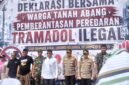 Foto: Wali Kota Administrasi Jakarta Pusat bersama unsur Forkopimda, TNI, Polri, tokoh masyarakat, serta berbagai organisasi kemasyarakatan mengikuti Deklarasi Bersama Warga Tanah Abang untuk pemberantasan peredaran Tramadol ilegal di Kecamatan Tanah Abang, Jumat (7/8/2026).