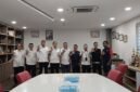 Foto: Ketua Pokja PWI Wali Kota Jakarta Timur Rudolf Simbolon bersama jajaran berfoto bersama Kepala Kantor Pertanahan Kota Administrasi Jakarta Timur Hermawan dan jajaran usai audiensi di Kantor Pertanahan Jakarta Timur, Selasa (11/8/2026).