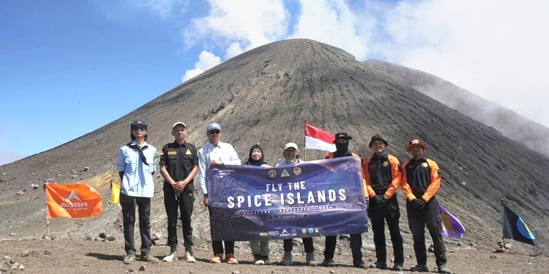 Foto: Mapala UI Jalankan Ekspedisi “Fly The Spice Islands” di Maluku Utara