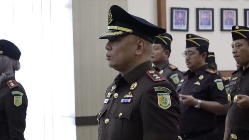 Foto: Taruli Phalti Patuan resmi menjabat Kepala Kejaksaan Negeri (Kajari) Purbalingga setelah dilantik pada Kamis (13/8/2026). Ia menggantikan Djaka Bagus Wibisana dalam rangkaian rotasi dan mutasi pejabat di lingkungan Kejaksaan Agung.