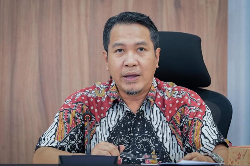 Kementerian Usaha Mikro, Kecil, dan Menengah (UMKM) memperkuat standar pelayanan publik untuk memberikan kepastian prosedur, persyaratan, waktu penyelesaian, hingga mekanisme pengaduan bagi pelaku UMKM yang mengakses layanan pemerintah.