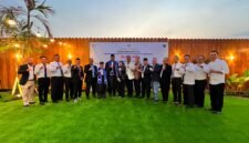 Foto: Pimpinan dan jajaran Dewan Pergerakan Advokat Republik Indonesia (DePA-RI) bersama para advokat baru berfoto bersama usai pelaksanaan sidang terbuka Dewan Pimpinan Pusat DePA-RI di Banjarbaru, Kalimantan Selatan.