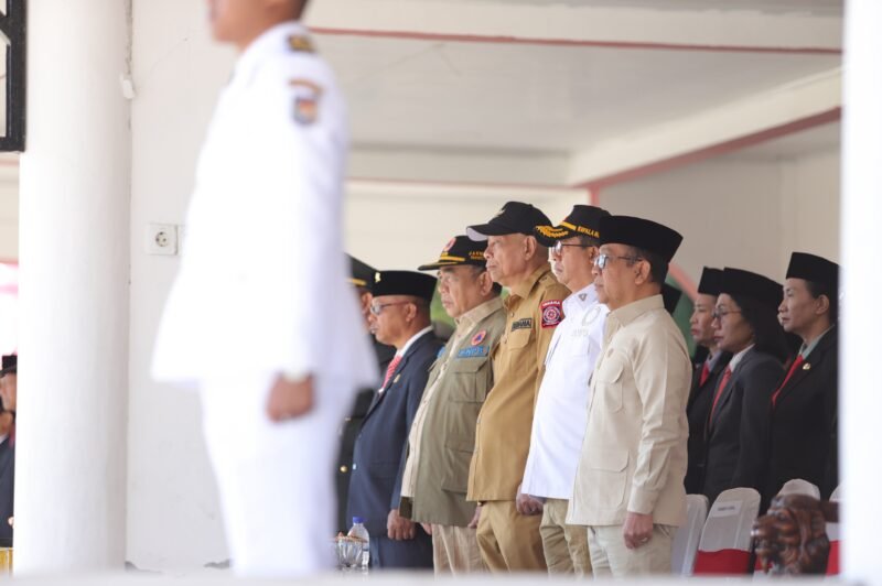 Pemerintah Indonesia mempercepat penanganan darurat dan pemulihan pascagempa bumi magnitudo (M) 7,7 yang mengguncang kawasan Flores, Nusa Tenggara Timur (NTT).