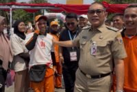 Pokja PWI jakpus - Semarak menyambut Hari Ulang Tahun (HUT) ke-81 Kemerdekaan Republik Indonesia terasa meriah di tengah warga Kecamatan Senen, Jakarta Pusat. Tak sekadar perayaan, momentum kemerdekaan kali ini diisi dengan kegiatan sosial yang menyentuh langsung kebutuhan masyarakat.