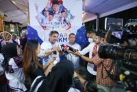 Ratusan ribu masyarakat memadati kawasan Monumen Nasional (Monas), Sarinah hingga Bundaran Hotel Indonesia (HI), Jakarta, untuk menyaksikan Karnaval Malam Merdeka, Rabu (19/8/2026) malam.