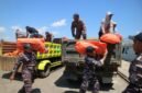 Pemerintah mengerahkan Kapal Republik Indonesia (KRI) Bung Hatta untuk mendistribusikan bantuan logistik bagi warga terdampak gempa bumi magnitudo (M) 7,7 di Kabupaten Manggarai, Nusa Tenggara Timur (NTT), Rabu (19/8/2026).