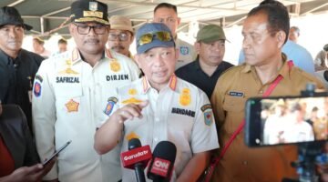 Menteri Dalam Negeri (Mendagri) Muhammad Tito Karnavian menugaskan Direktorat Jenderal Kependudukan dan Pencatatan Sipil (Ditjen Dukcapil) untuk membantu warga terdampak gempa di Nusa Tenggara Timur (NTT) yang kehilangan atau mengalami kerusakan dokumen kependudukan.