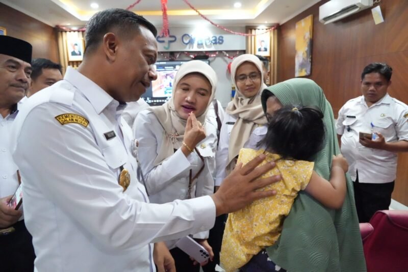 Foto: Munjirin, RSUD Ciracas, Jakarta Timur, operasi bibir sumbing gratis, bibir sumbing, pelayanan kesehatan, kesehatan anak, Smile Train, PERAPI, bakti sosial, Pemkot Jakarta Timur, operasi gratis, HUT Jakarta, layanan kesehatan gratis, kolaborasi kesehatan