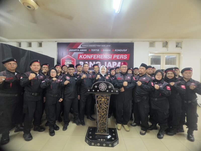 Ketua Umum Kebangkitan Jawara dan Pengacara (Bang Japar) sekaligus Anggota DPD RI Dapil DKI Jakarta, Fahira Idris, menegaskan komitmen organisasinya untuk menjaga Jakarta melalui penguatan keamanan, persatuan, kepedulian sosial, hingga pemberdayaan masyarakat.