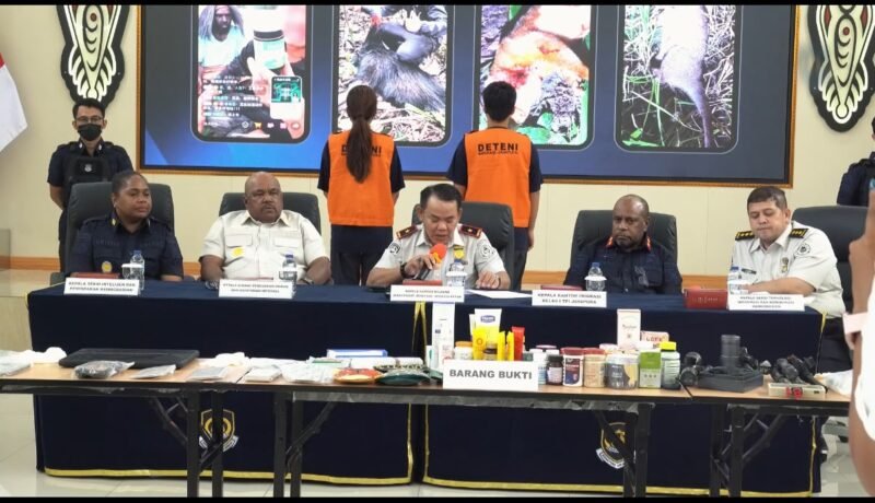 Petugas Intelijen dan Penindakan Keimigrasian Kantor Imigrasi Jayapura mengamankan dua warga negara (WN) Tiongkok berinisial YH dan NZ. Pasangan suami istri tersebut diduga menyalahgunakan izin tinggal selama berada di Indonesia.