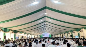 Laporan Pertanggungjawaban (LPJ) Pengurus Besar Nahdlatul Ulama (PBNU) masa khidmah 2021-2026 yang disampaikan Ketua Umum PBNU KH Yahya Cholil Staquf diterima secara aklamasi oleh peserta Muktamar Ke-35 NU.