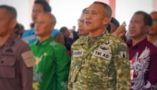 Foto: Kasipers Korem 081/DSJ Letkol CKE Kasihono mengikuti rangkaian penetapan calon siswa Sekolah Rakyat Berintegrasi I di Kelurahan Nglames, Kecamatan Madiun, Kabupaten Madiun.