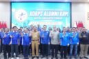 Foto: Wali Kota Administrasi Jakarta Timur Munjirin berfoto bersama jajaran pengurus dan anggota Korps Alumni KNPI Jakarta Timur usai pelantikan kepengurusan periode 2026–2029 di Ruang Srigunting.