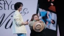 Foto: Aktor dan penyanyi asal Thailand, Win Metawin, menghibur sekaligus menyapa penggemarnya dalam sesi interaksi pada acara 