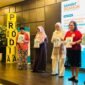 Foto: Dari kiri ke kanan: Prof. DR. Dr. Iris Rengganis, Sp.PD, K-AI, DR dr. Alvina Widyaningsih, Sp.PD, K-AI, Herliana Dewi, Francisca Xaveriana Taolin, dan Eri Priyatono.  Foto: Joko Dolok