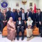 Foto: Jajaran pimpinan dan anggota Dewan Pergerakan Advokat Republik Indonesia (DePA-RI) berfoto bersama usai peringatan Hari Ulang Tahun (HUT) ke-2 DePA-RI di Satrio Tower, kawasan Kuningan, Jakarta, Jumat (8/8/2026).