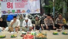 Foto: Suasana penuh khidmat mewarnai malam tasyakuran HUT ke-81 Kemerdekaan Republik Indonesia di lingkungan RW 08 Kelurahan Duri Utara, Kecamatan Tambora, Jakarta Barat, Minggu malam (16/8/2026).