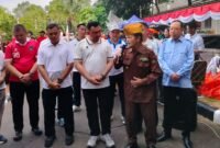Foto: Seorang anggota Legiun Veteran Republik Indonesia (LVRI) menyampaikan pesan dalam kegiatan PRIMADONA yang digelar di halaman Kantor Wali Kota Jakarta Utara, Jumat (21/8/2026).