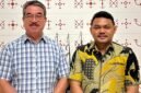 Foto: Gubernur Maluku Hendrik Lewerissa bersama Ketua Presidium Pengurus Pusat Perhimpunan Mahasiswa Katolik Republik Indonesia (PP PMKRI) terpilih, Christian A. D. Rettob, saat pertemuan di kediaman Gubernur Maluku.