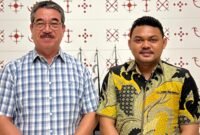Foto: Gubernur Maluku Hendrik Lewerissa bersama Ketua Presidium Pengurus Pusat Perhimpunan Mahasiswa Katolik Republik Indonesia (PP PMKRI) terpilih, Christian A. D. Rettob, saat pertemuan di kediaman Gubernur Maluku.