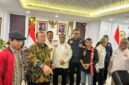 Foto: Koalisi Besar Perjuangan Buruh Indonesia (KPBI) bersama Federasi Serikat Pekerja Perfilman Indonesia (F-SPPI) secara resmi menyerahkan usulan materi Rancangan Undang-Undang (RUU) Ketenagakerjaan yang memuat pengaturan khusus bagi pekerja seni, kreatif, budaya, dan perfilman kepada pimpinan Dewan Perwakilan Rakyat Republik Indonesia (DPR RI) serta Panitia Kerja (Panja) RUU Ketenagakerjaan di Gedung Nusantara, Kompleks Parlemen Senayan, Jakarta, Selasa (4/8/2026). (Dok: Istimewa)