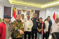 Foto: Koalisi Besar Perjuangan Buruh Indonesia (KPBI) bersama Federasi Serikat Pekerja Perfilman Indonesia (F-SPPI) secara resmi menyerahkan usulan materi Rancangan Undang-Undang (RUU) Ketenagakerjaan yang memuat pengaturan khusus bagi pekerja seni, kreatif, budaya, dan perfilman kepada pimpinan Dewan Perwakilan Rakyat Republik Indonesia (DPR RI) serta Panitia Kerja (Panja) RUU Ketenagakerjaan di Gedung Nusantara, Kompleks Parlemen Senayan, Jakarta, Selasa (4/8/2026). (Dok: Istimewa)