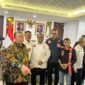 Foto: Koalisi Besar Perjuangan Buruh Indonesia (KPBI) bersama Federasi Serikat Pekerja Perfilman Indonesia (F-SPPI) secara resmi menyerahkan usulan materi Rancangan Undang-Undang (RUU) Ketenagakerjaan yang memuat pengaturan khusus bagi pekerja seni, kreatif, budaya, dan perfilman kepada pimpinan Dewan Perwakilan Rakyat Republik Indonesia (DPR RI) serta Panitia Kerja (Panja) RUU Ketenagakerjaan di Gedung Nusantara, Kompleks Parlemen Senayan, Jakarta, Selasa (4/8/2026). (Dok: Istimewa)