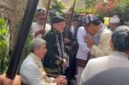 Rafiq Radinal Mochtar (dudu) saat dilantik sebagai Wawali (Perwakilan / Penanggungjawab Kerajaan Galuh, Ciamis, Jawa Barat, Sabtu (8/8/2026) - Foto: hw