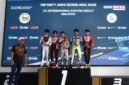 Muhammad FA Wibowo (tengah) memegang trofi usai menduduki posisi P1 Kejuaraan Gokart di Kualalumpur, Malaysia (Foto: ist.)