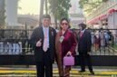 Foto: Ibu Lusiana Ng, Wakil Bendahara Umum PSMTI sekaligus Bendahara Umum Perwanti Pusat bersama Bapak Ricky Suharlim, Dewan Penasehat PSMTI di Istana Merdeka, Senin (17/8/2026). (Dok: Istimewa)