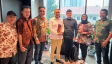 Foto: Audiensi bersama Direktur Film, Musik, dan Seni Kementerian Kebudayaan Republik Indonesia, Irini Dewi Wanti, S.S., M.SP. Delegasi FSPPI dipimpin Ketua Umum Dr. Rizal Djibran dan didampingi Zulfikar, Ivan Wijaya, Rosita S., Awing Lee serta Devri Dahler, Kamis (20/8/2026). (Dok: Istimewa)