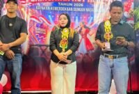 Foto: Juara Harapan 1,2 dan 3 Lomba Karaoke RW. 015, Bidara Cina, Jatinegara, Jakarta Timur. (Dok: Istimewa)