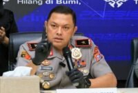 Foto: Wakapolda Riau, Brigjen Hengki Haryadi saat diwawancarai wartawan di Mapolda Riau, Senin (30/3/2026). (Dok: Polda Riau)