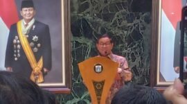 Gubernur DKI Jakarta, Pramono Anung ketika memberikan sambutan dalam acara Anugerah Jurnalistik MH Thamrin - PWI Jaya ke-52. (Foto: hw)
