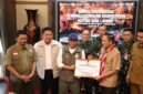 BNPB dan Menhut Perkuat Penanganan Karhutla Sumsel, Fokus Tekan Titik Api
Palembang - Kepala Badan Nasional Penanggulangan Bencana (BNPB) Letjen TNI Dr. Suharyanto bersama Menteri Kehutanan Raja Juli Antoni dan Gubernur Sumatera Selatan Herman Deru memperkuat koordinasi penanggulangan kebakaran hutan dan lahan (karhutla) di Provinsi Sumatera Selatan.