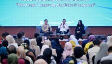 Menteri Usaha Mikro, Kecil, dan Menengah (UMKM) Maman Abdurrahman menekankan pentingnya pelaku UMKM memperkuat fundamental usaha dan menguasai pasar domestik sebelum memperluas bisnis ke pasar global melalui ekspor.