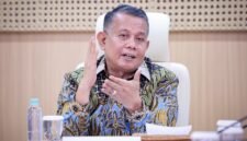 Wakil Menteri Usaha Mikro, Kecil, dan Menengah (UMKM) Helvi Moraza mengungkap tiga aspek yang perlu diperkuat pelaku UMKM agar mampu naik kelas dan menembus pasar global.
Ketiga aspek tersebut yakni pemanfaatan teknologi, penguatan kemitraan, dan perluasan akses pasar.