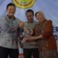Foto: Sejumlah pejabat dan perwakilan terkait berfoto bersama usai peresmian kerja sama strategis antara PT Japfa Comfeed Indonesia Tbk (JAPFA) dan Koperasi Produsen Usaha Lembaga Pemberdayaan Ekonomi Rakyat (LPER) di Kabupaten Gunungkidul, Daerah Istimewa Yogyakarta, Jumat (4/9/2026).