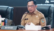 Menteri Dalam Negeri (Mendagri) Muhammad Tito Karnavian mengungkapkan inflasi Indonesia secara tahunan atau year-on-year (YoY) pada Agustus 2026 mencapai 3,19 persen. Sementara secara bulanan atau month-to-month (MtM), inflasi Agustus 2026 tercatat naik 0,21 persen dibandingkan Juli 2026.