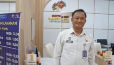 Kantor Wilayah (Kanwil) Pemasyarakatan Daerah Khusus (DK) Jakarta menghadirkan program Kunjungan Anak untuk memberikan kesempatan kepada anak bertemu dengan orang tua mereka yang sedang menjalani masa pidana.