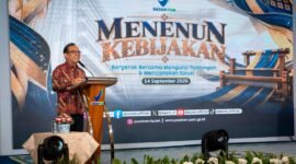 Menteri Koordinator Bidang Pembangunan Manusia dan Kebudayaan (Menko PMK) Pratikno mendorong penguatan kemandirian industri obat dalam negeri dengan mengoptimalkan kekayaan hayati Indonesia yang dipadukan dengan kemajuan riset dan bioteknologi.