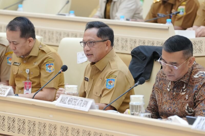 Menteri Dalam Negeri (Mendagri) Muhammad Tito Karnavian menegaskan reforma agraria harus diarahkan untuk mewujudkan keadilan dan memastikan pengelolaan tanah memberikan manfaat bagi masyarakat.