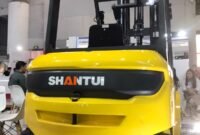 Foto: Unit forklift merek Shantui dipamerkan dalam gelaran Mining Expo 2026 di Jakarta International Expo (JIExpo) Kemayoran, Jakarta, Selasa (15/9/2026).