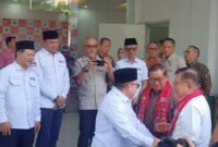 Foto: Ketua Umum Palang Merah Indonesia (PMI) Jusuf Kalla (JK) berbincang bersama jajaran pengurus PMI usai meresmikan gedung baru Markas PMI DKI Jakarta dan Unit Donor Darah (UDD) PMI di Jalan Kramat Raya, Jakarta Pusat, Kamis (17/9/2026).