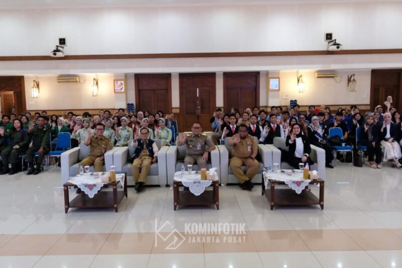 Foto:Sebanyak 100 mahasiswa dari sejumlah perguruan tinggi di wilayah Jakarta Pusat mengikuti Dialog Penguatan Ideologi dan Karakter Kebangsaan di Ruang Serbaguna Utama, Kantor Wali Kota Jakarta Pusat, Selasa (22/9/2026).
