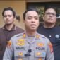 Foto: Kapolsek Tambora AKP Wahyu Hidayat saat memberikan keterangan terkait pengungkapan kasus pencurian sepeda motor di kawasan Jalan Pekapuran, Tambora, Jakarta Barat.